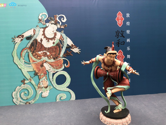 3D打印機打印大型雕塑&mdash;&mdash;敦煌壁畫，白色數模上色后成品展示